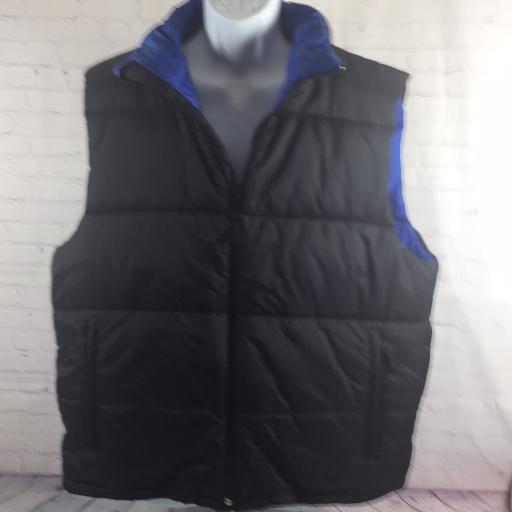 Athletic Works  Reversible Puffer Vest Size 42/44